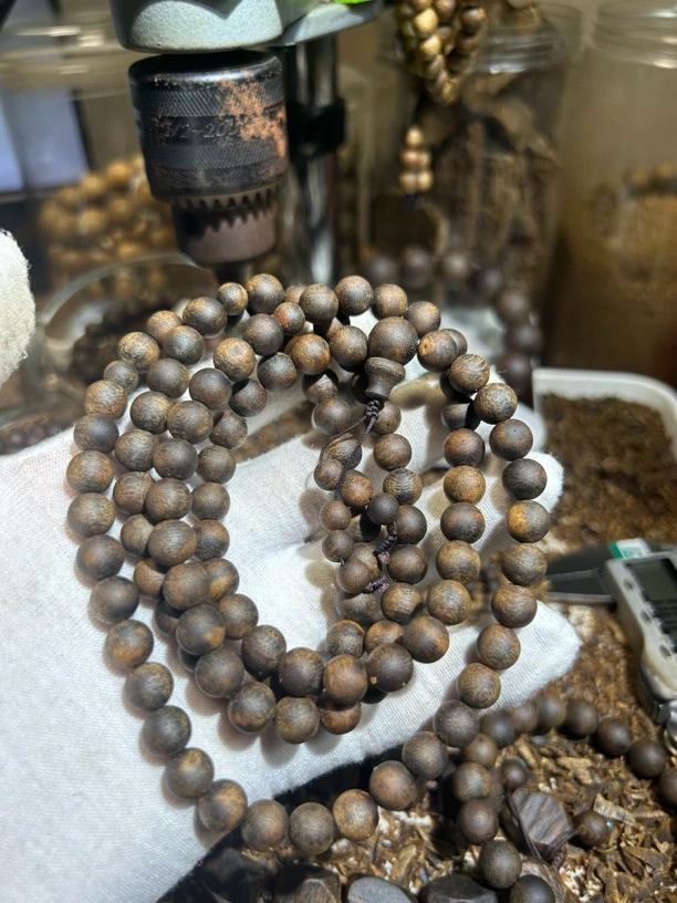 0.8+/108多圈圆珠奇楠沉香手串（老料）