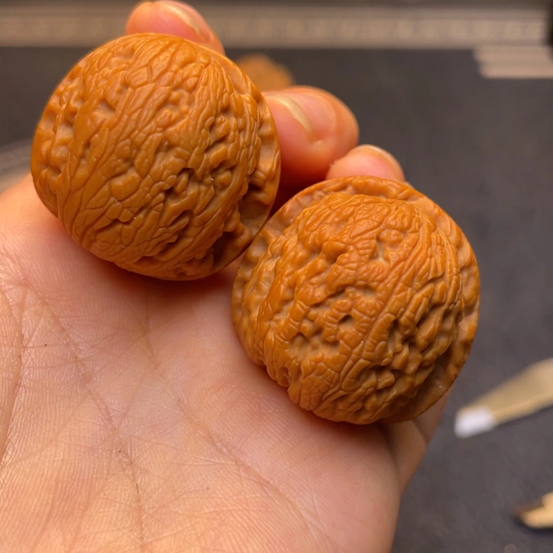 文玩核桃把件秦岭核桃5