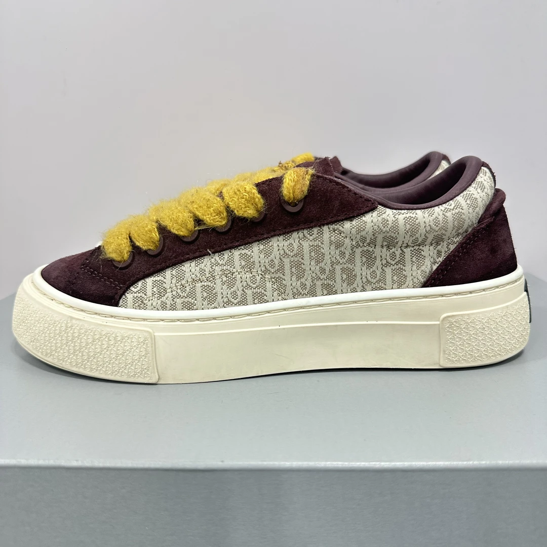 95新 DIOR/迪奥 39码 B33 酒红色 低帮板鞋