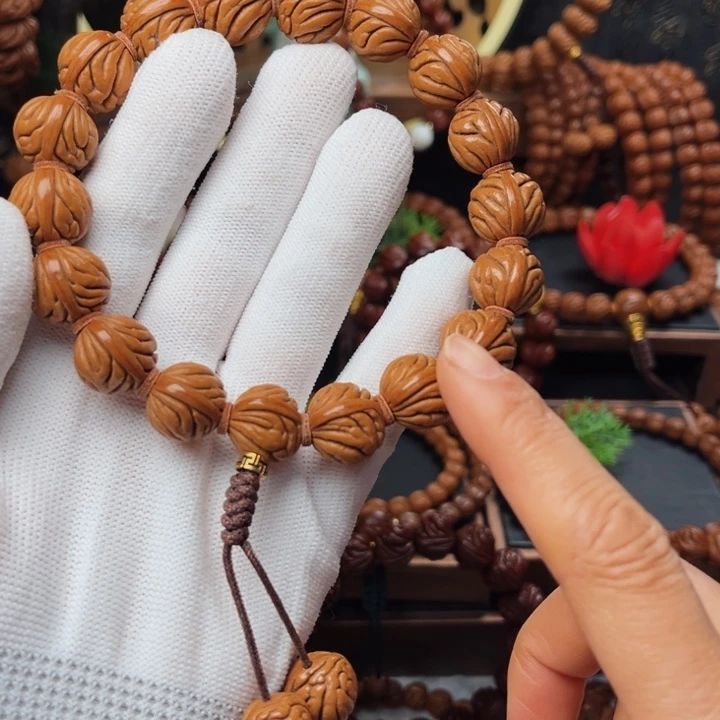 吊坠桃核15祥云手持