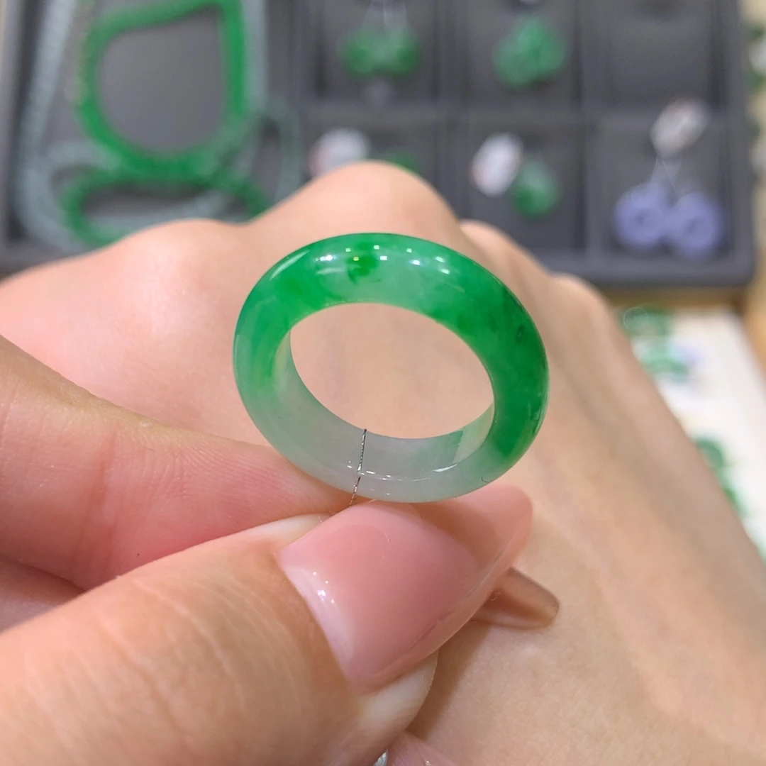 翡翠戒指未镶嵌10浓阳绿力推