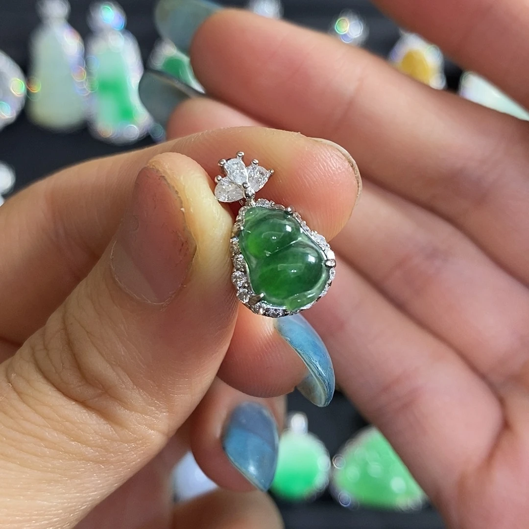 翡翠银S925镶嵌颈饰天然翡翠