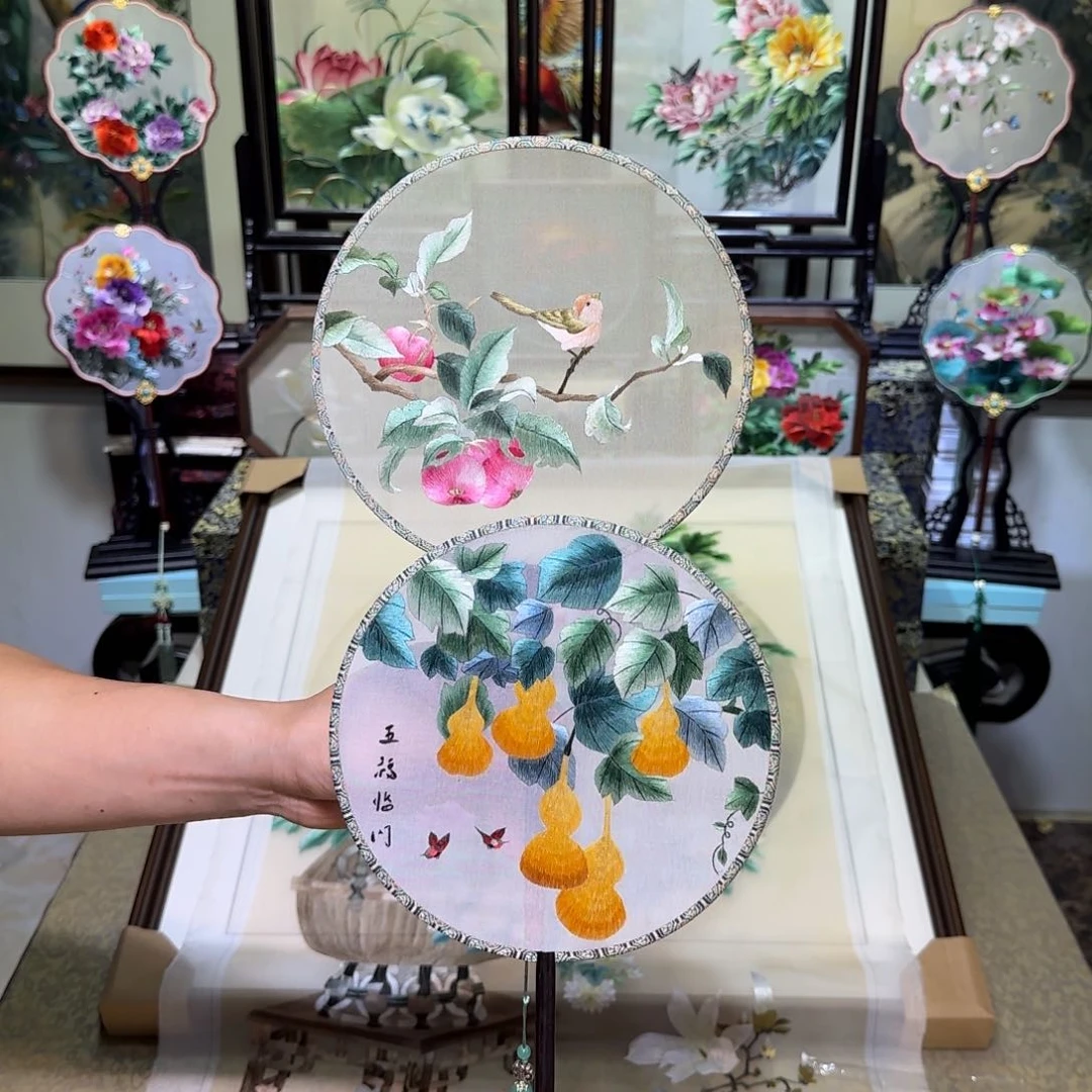 刺绣刺绣工艺精湛