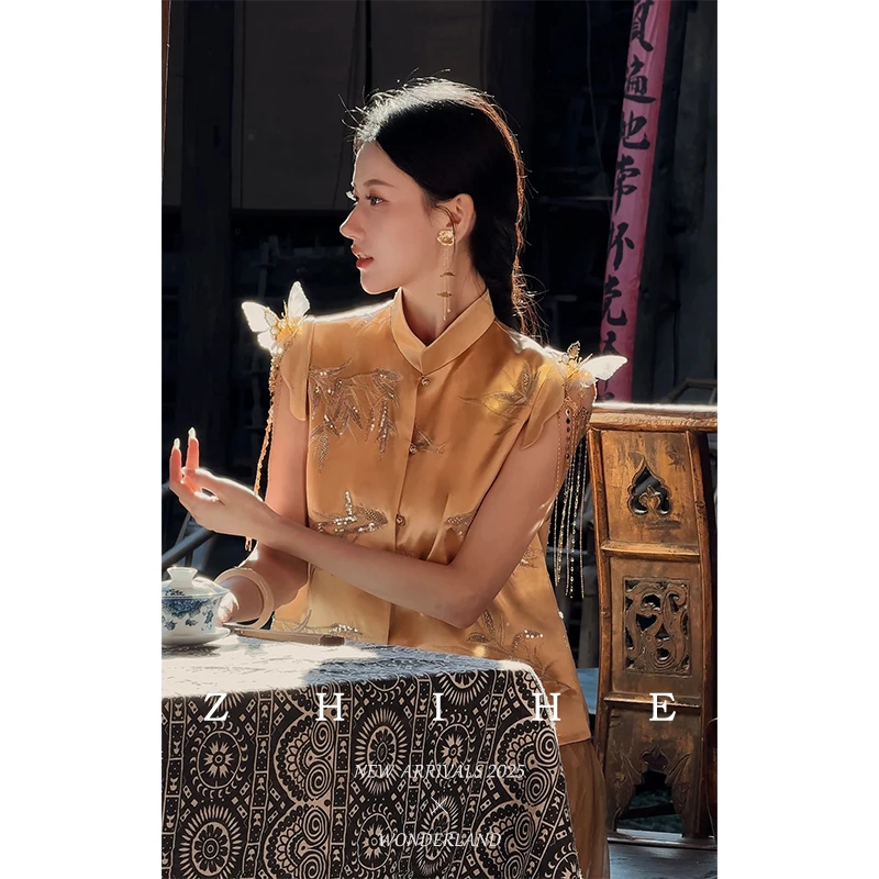 至禾Wonderland【庄周梦蝶】静奢新中式醋酸珠片绣花立领马甲+闪光