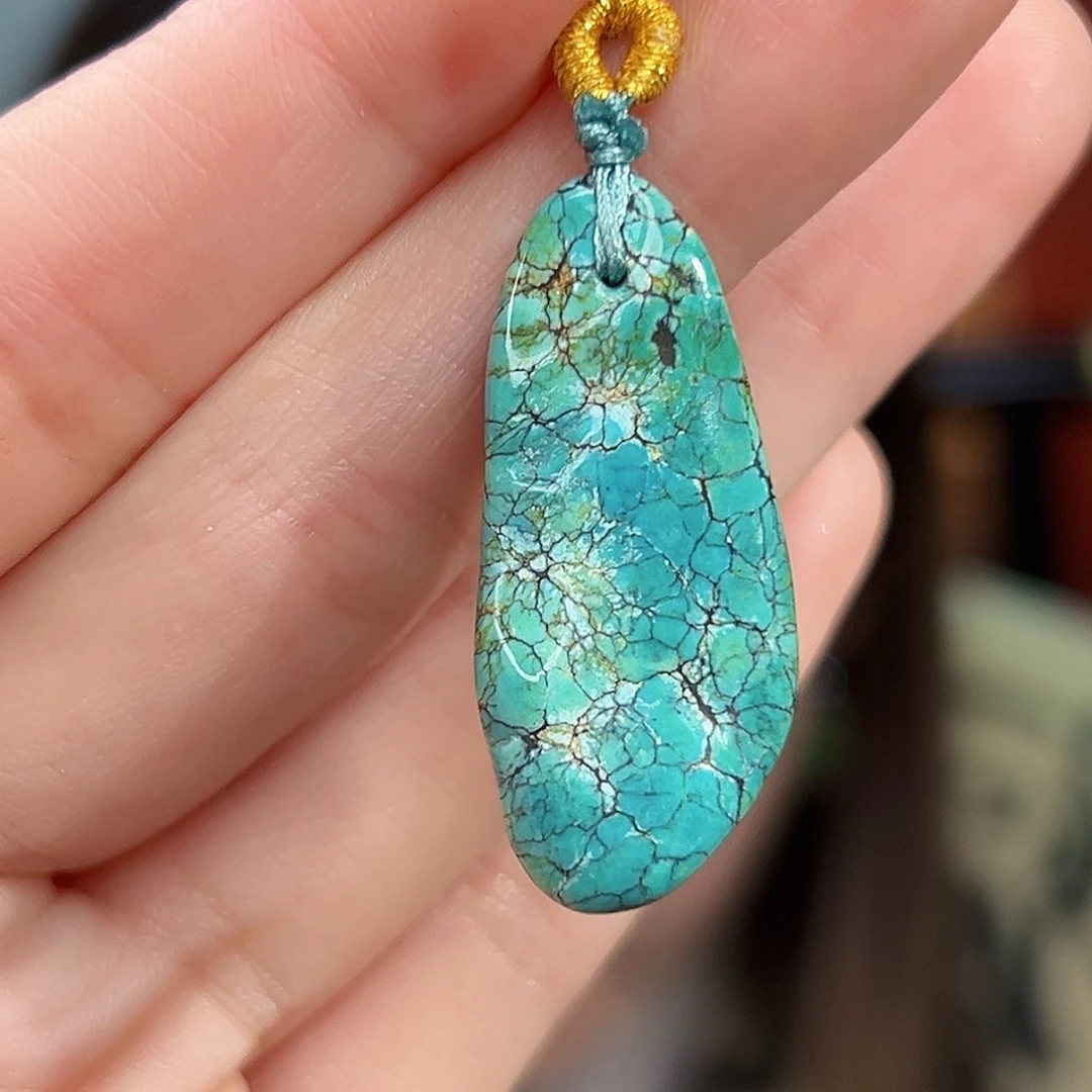 l***度绿松石未镶嵌珠宝奇石