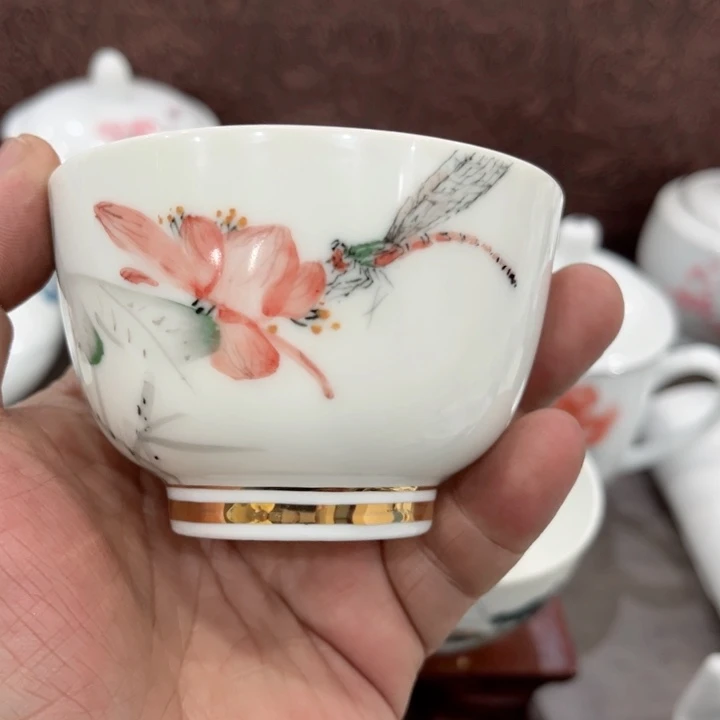 碗刘*釉下五彩的瓷器和瓷器