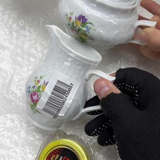 罗*颜瓷器等行业中有广泛