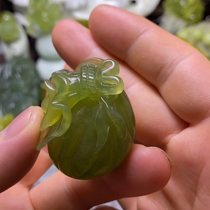岫玉未镶嵌岫玉颈饰