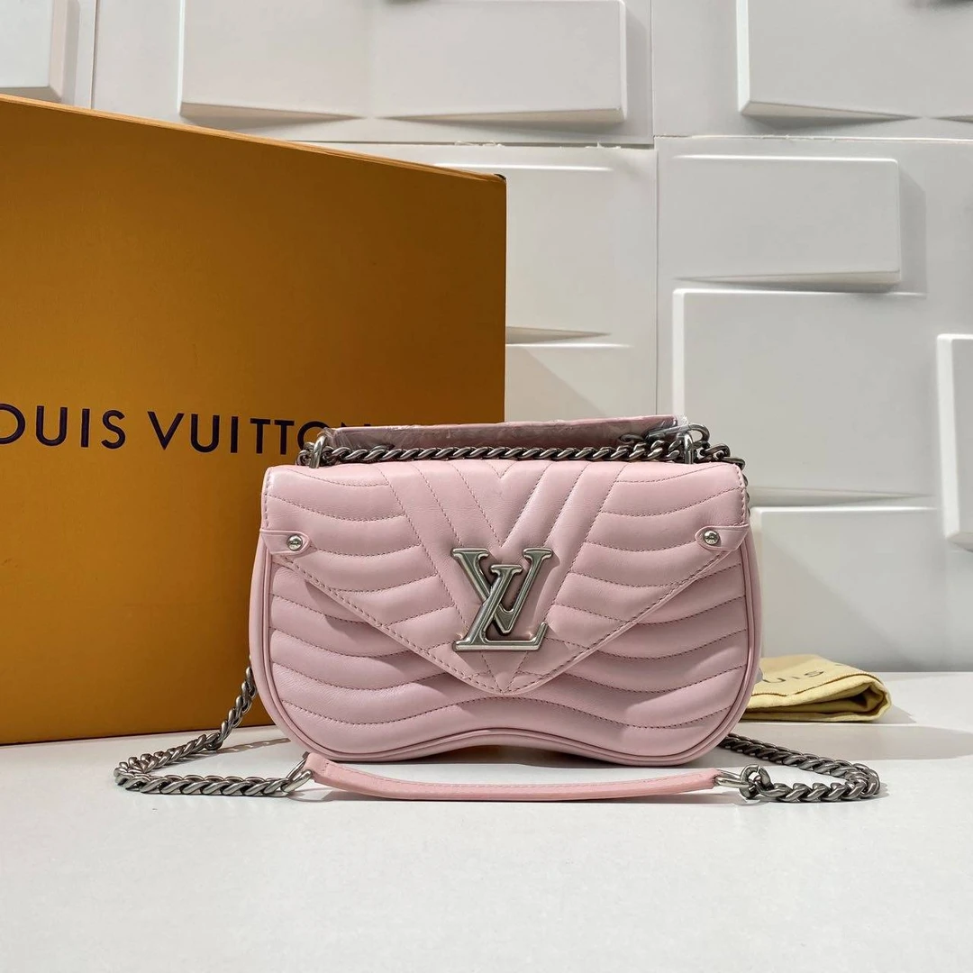 99新 LouisVuitton/路易威登 LV中号粉色屁桃包 THOX404