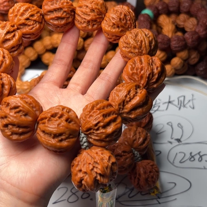 文玩核桃把件色差京八棱