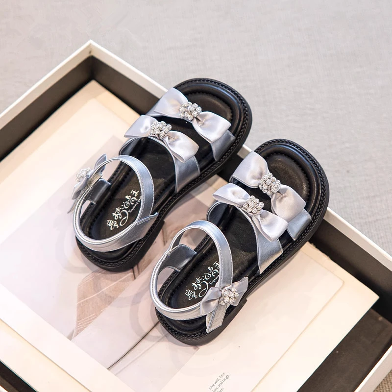 凉鞋2025年新款夏季女童公主鞋软底中大童水晶露趾防滑沙滩鞋