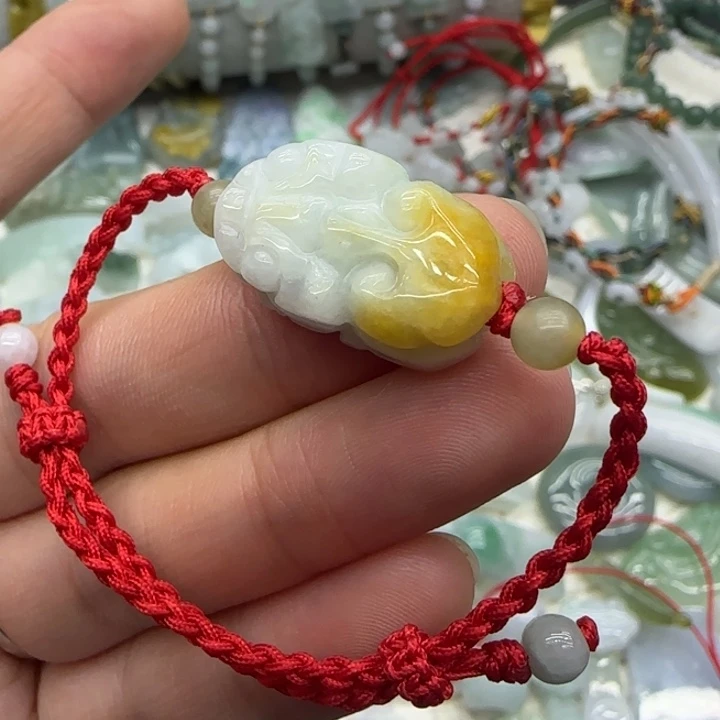 翡翠未镶嵌手链貔貅