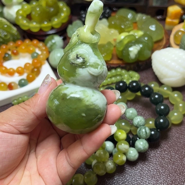 未镶嵌蛇纹石玉手链