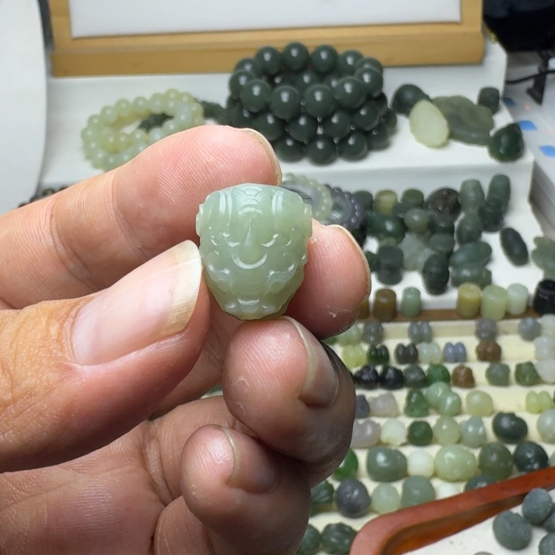 流***心和田玉未镶嵌珠宝半成品和田玉且末蓝貔貅三通13×14×16㎜