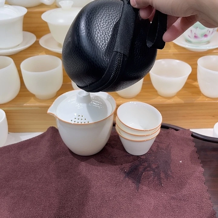 羊脂玉秞面旅行套装一壶三杯带包