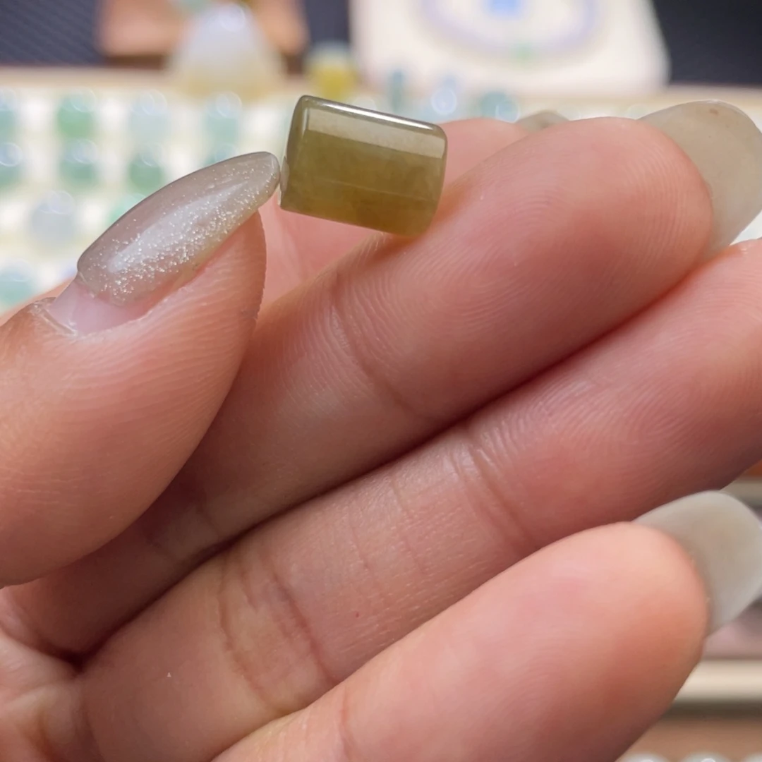 翡翠散珠焦糖色桶珠9.8✖️7.5mm