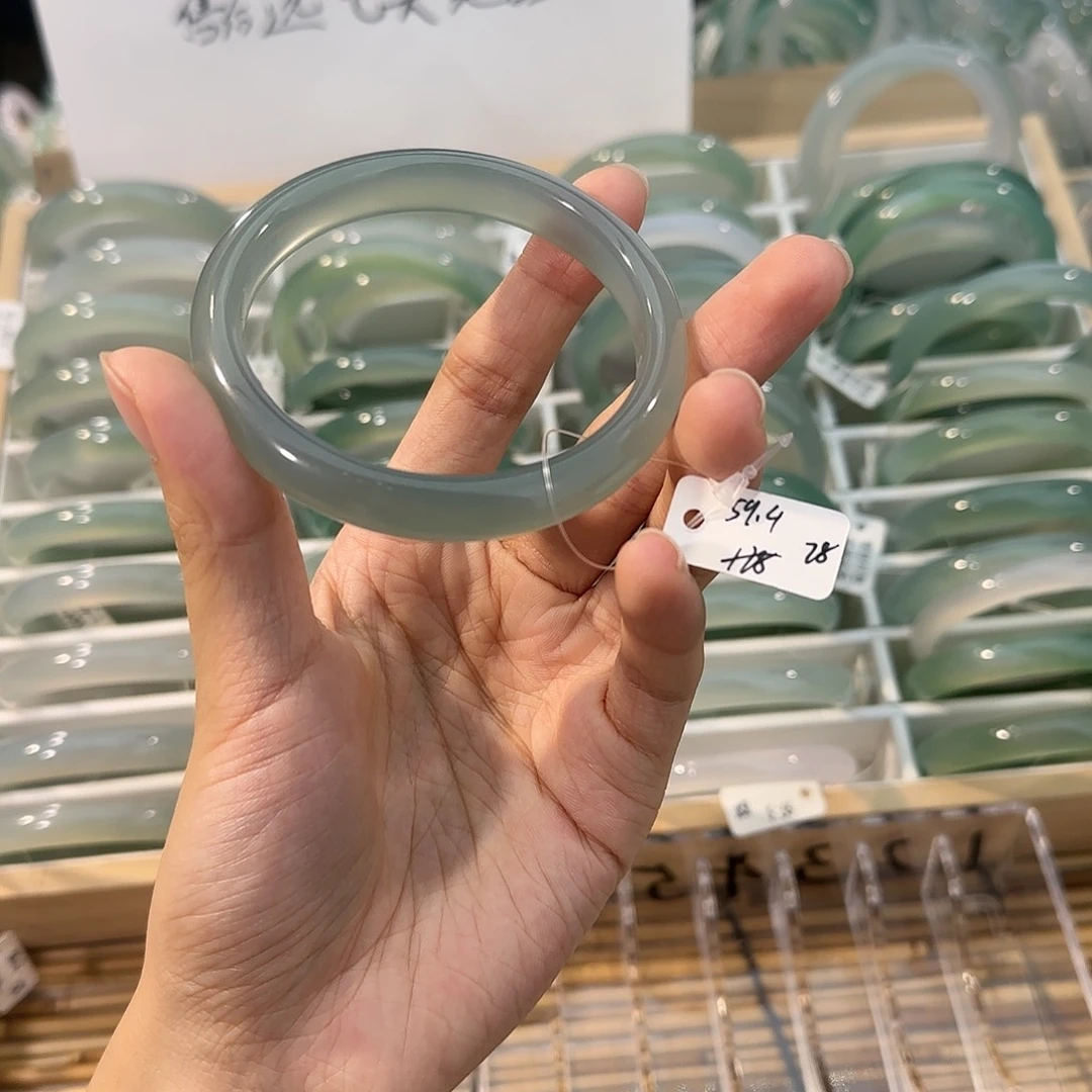玛瑙/玉髓未镶嵌手镯圈口59.4