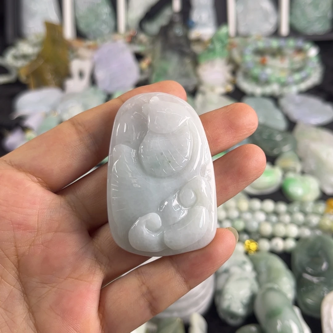 吊坠(不含链)未镶嵌翡翠