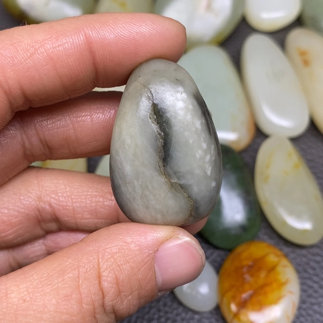 和田玉挂件^_^未镶嵌