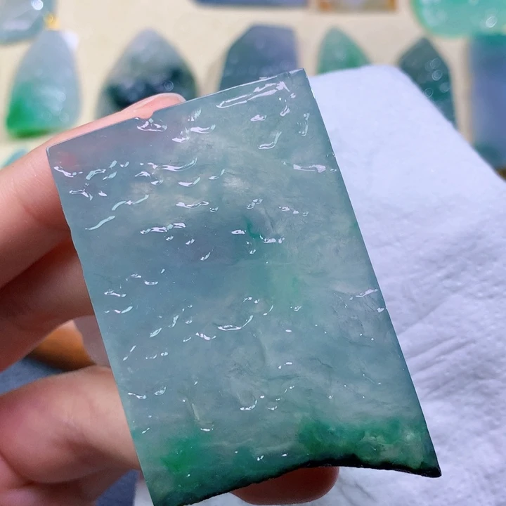 翡翠未镶嵌吊坠(不含链) 4892
