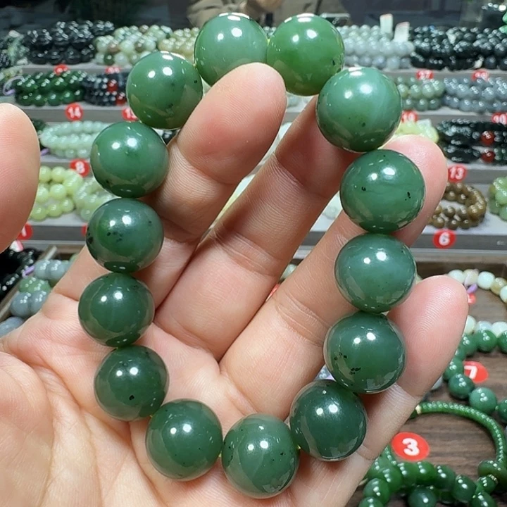 未镶嵌手链和田玉（碧玉）卡15