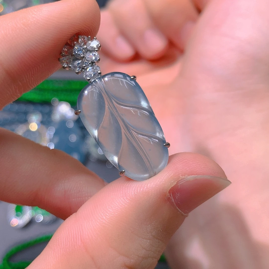 翡翠未镶嵌吊坠(不含链)天然