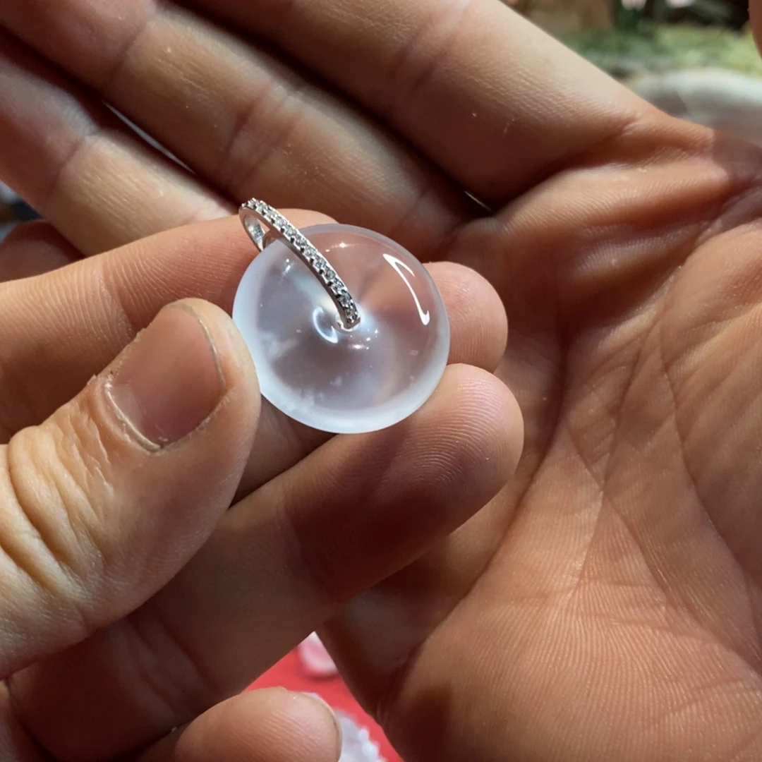 石英质玉颈饰银S925镶嵌猫*人