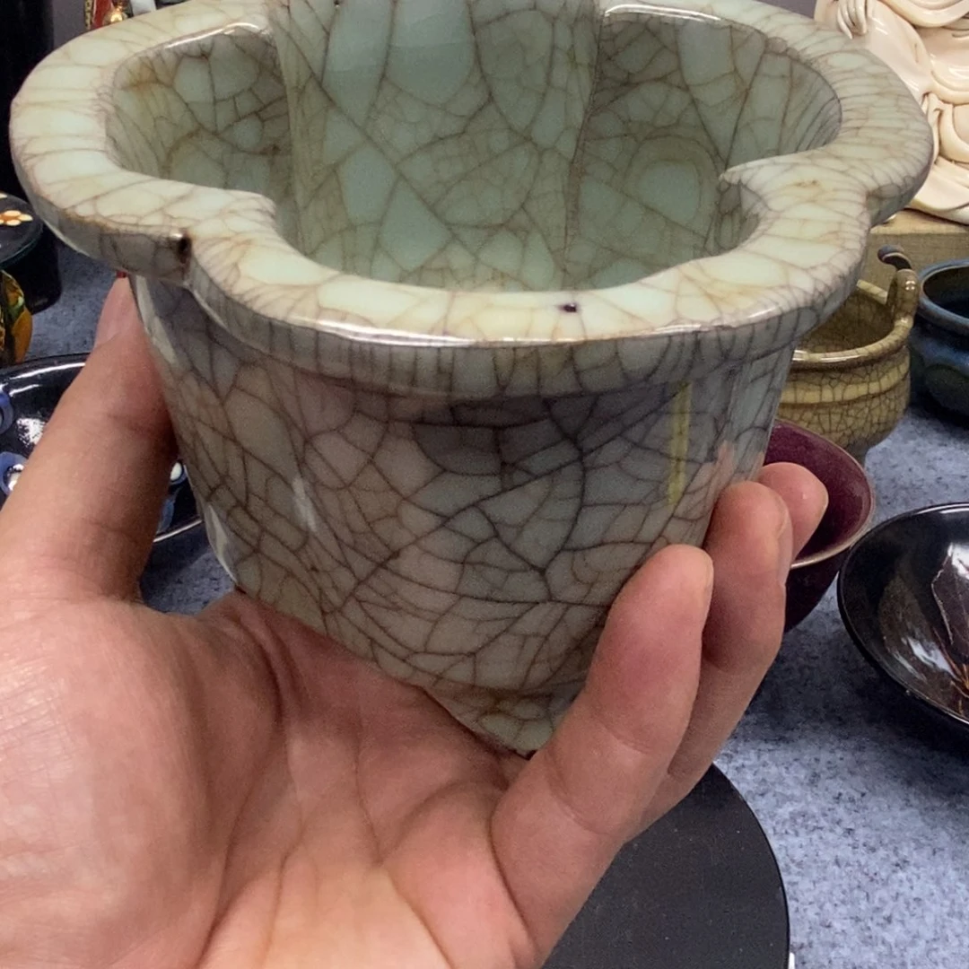 摆件瓷**鱼纯手工制作工艺制作