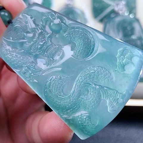 【闪购商品】翡翠颈饰未镶嵌天然翡翠