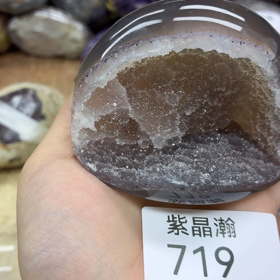 未镶嵌水晶大型摆件（非配饰）