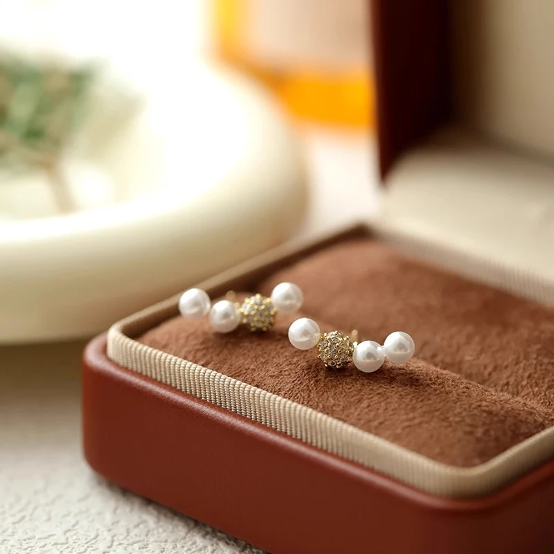 铜合金耳饰 一字微笑仿珍珠耳钉925银针女士耳环气质甜美时尚饰品