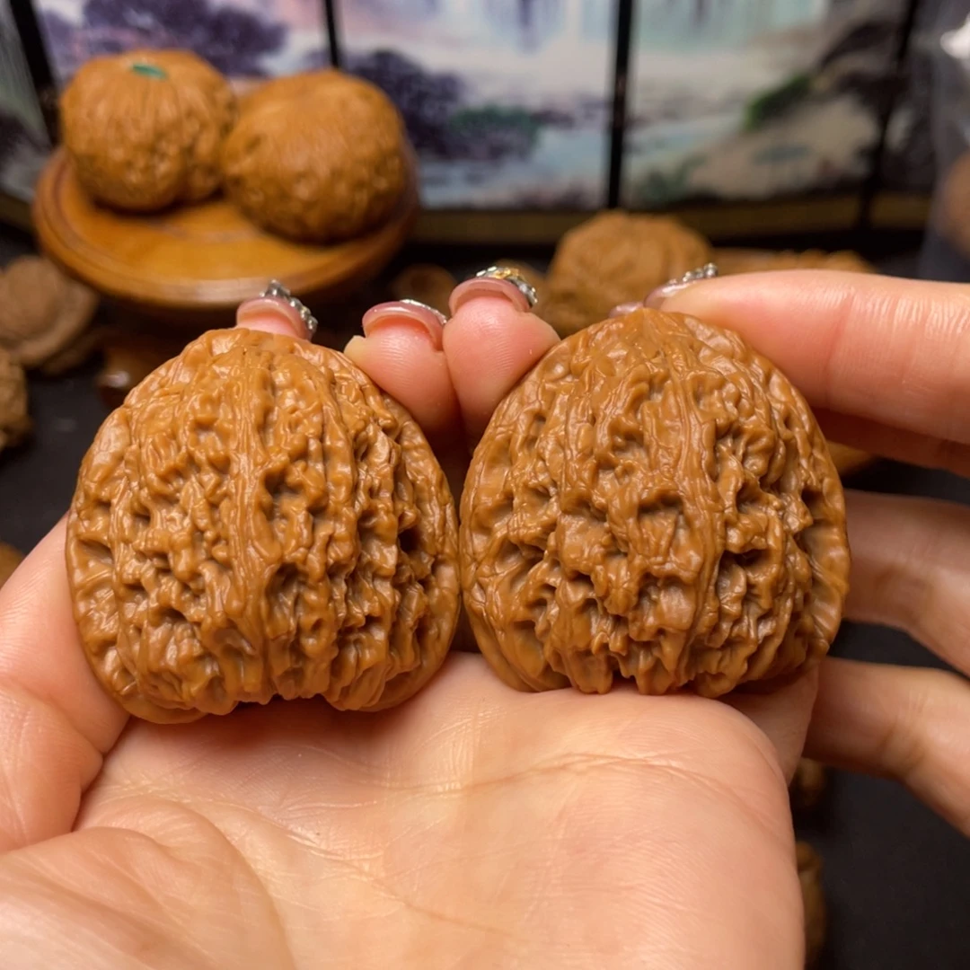 把件文玩核桃42高炮凹底南疆石