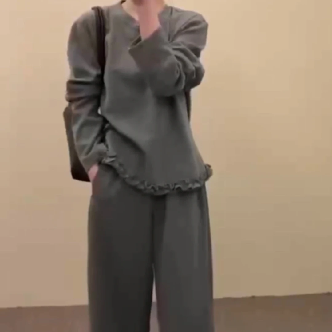 笑笑定制设计款木耳边显瘦韩系套装