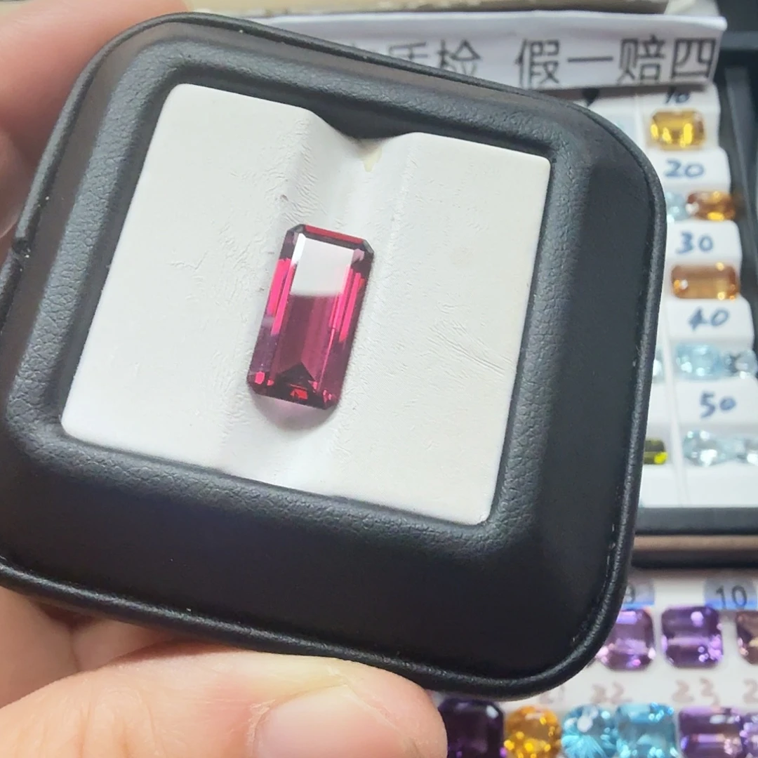 未镶嵌珠宝半成品石榴石福利款天然镁铝石榴石满火彩16×8毫米