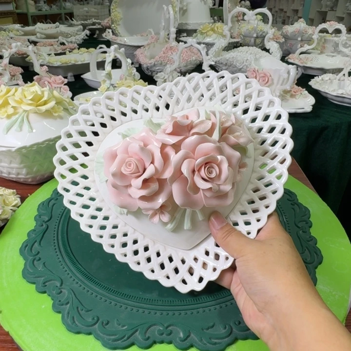 手工镂空玫瑰花汤碗