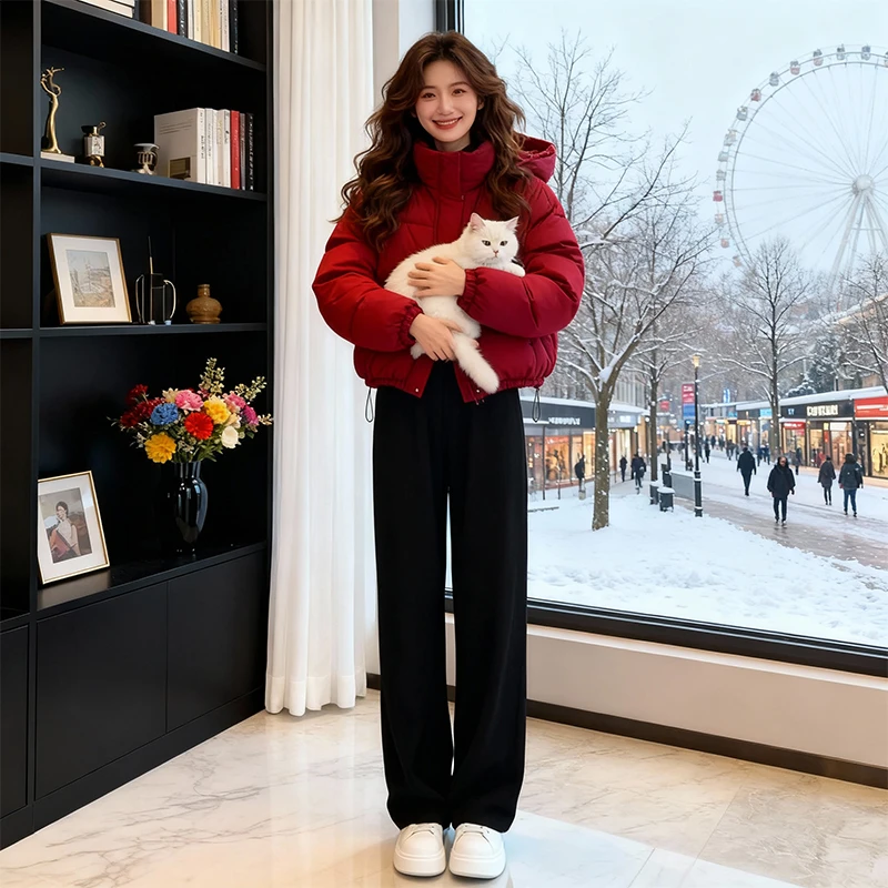 套装女2025新款冬装高级感红色连帽短款棉服直筒休闲裤两件套