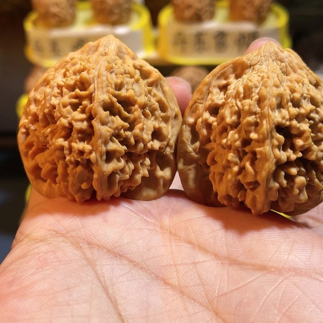 ～****吊坠文玩核桃满天星