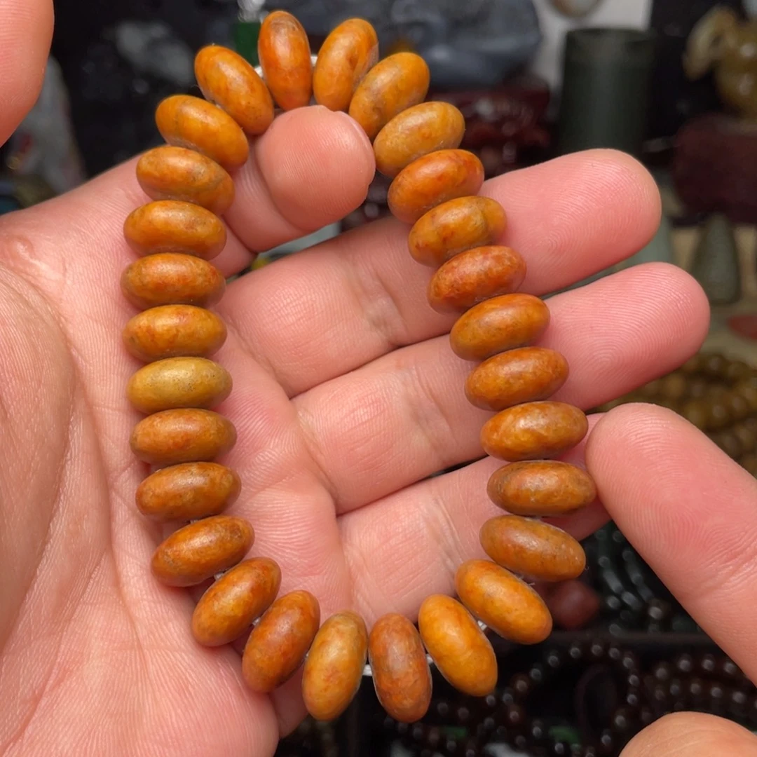 颈饰未镶嵌岫岩河磨玉（透闪石质玉）15×8