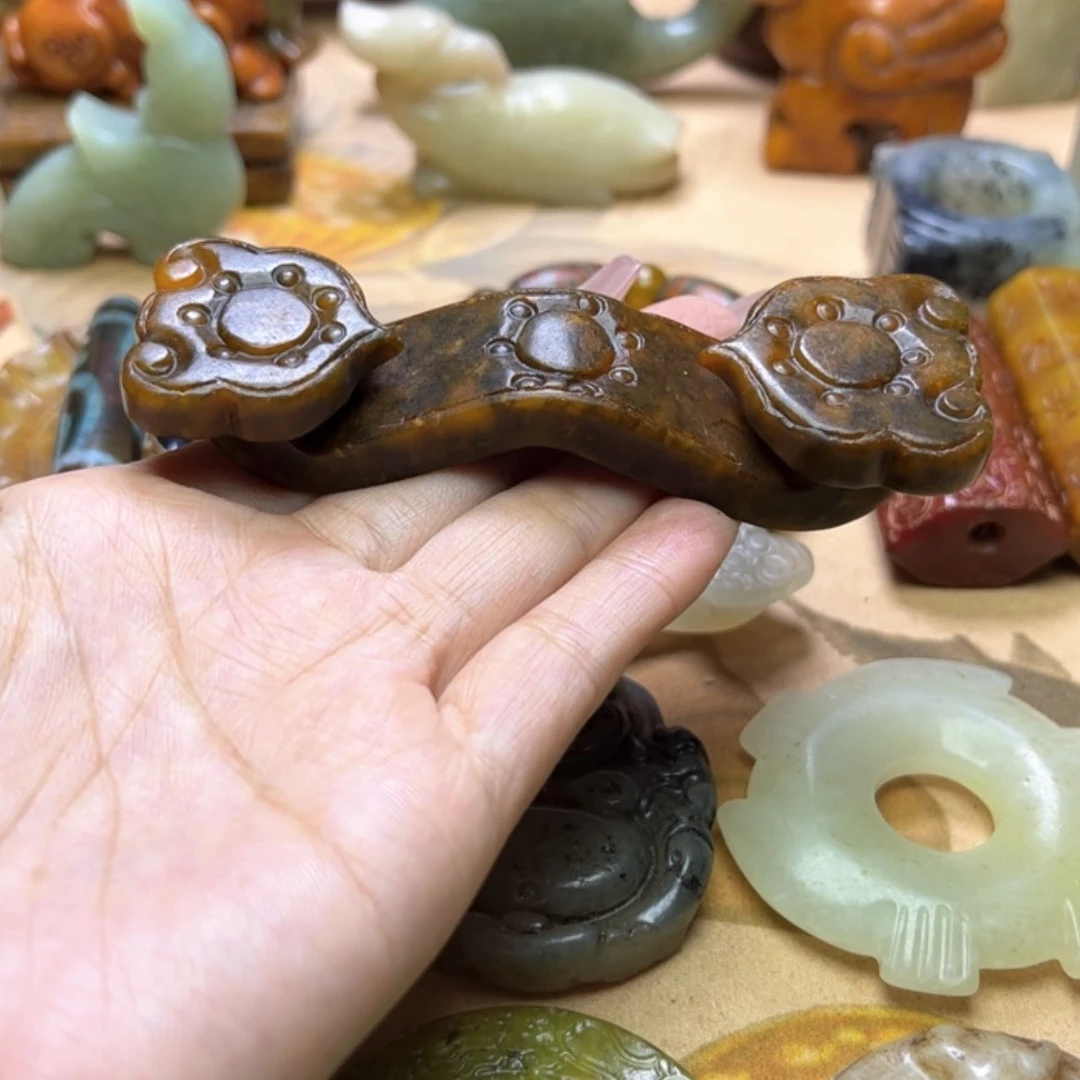 【闪购商品】蛇纹石玉颈饰未镶嵌