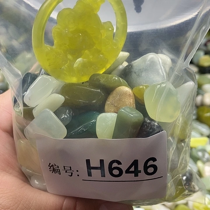 岫玉鱼缸石未镶嵌