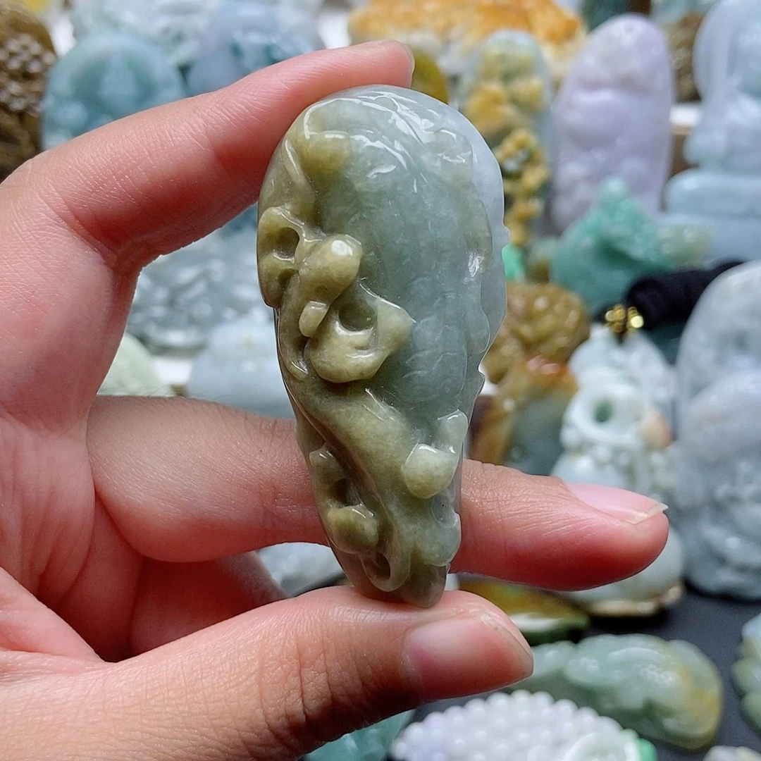 翡翠未镶嵌颈饰翡翠