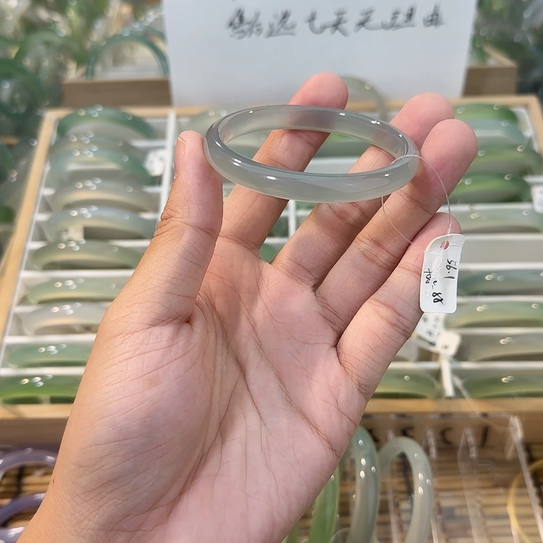 玛瑙/玉髓未镶嵌手镯圈口56.1