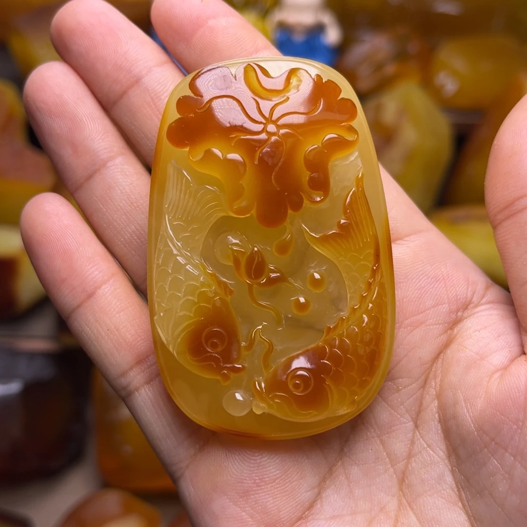 定制琥珀未镶嵌逸****店雕刻工费