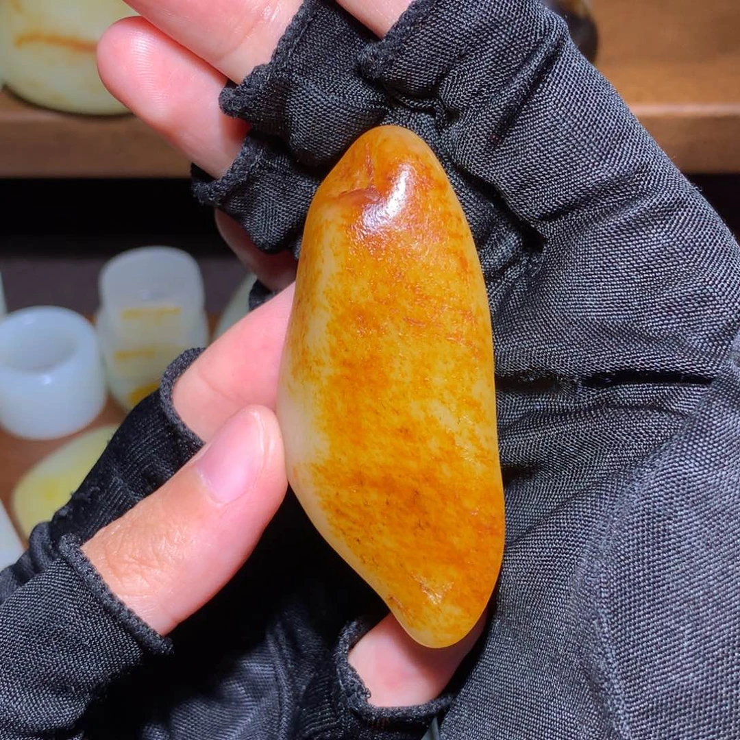 木***薯和田玉未镶嵌颈饰