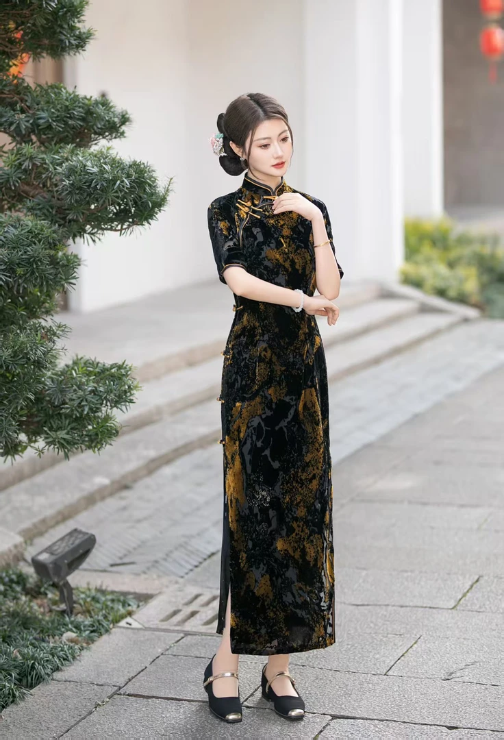 8792-新中式旗袍高端2025夏季老上海日常可穿全开襟两件套长裙