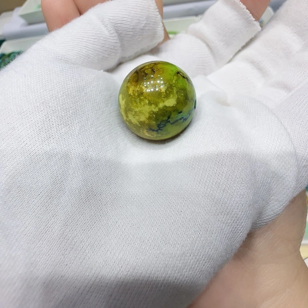 未镶嵌绿松石原矿绿松石