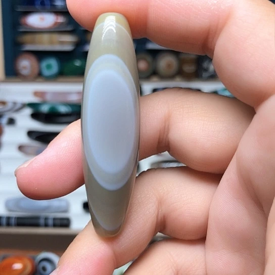 未镶嵌颈饰玛瑙/玉髓