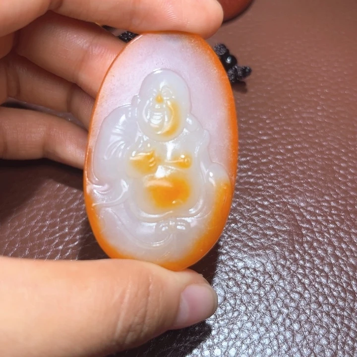 同***乐和田玉未镶嵌颈饰