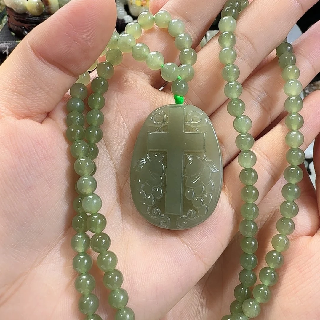 颈饰未镶嵌和田玉