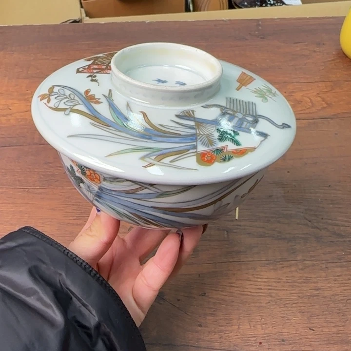 一个陶瓷物件哈哈哈哈